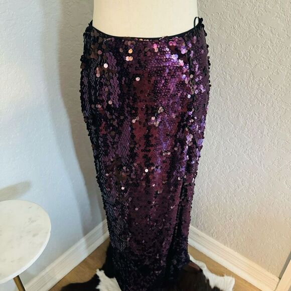 Free People Star Bright Sequin Two-Piece Crop Top & Midi Skirt, Lilac, Sz 4, NWT - Picture 7 of 10